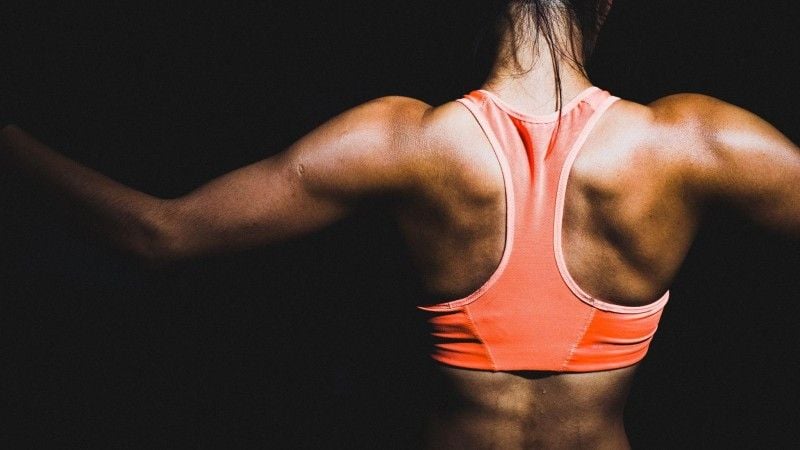 Es increíble la cantidad de beneficios que aporta el entrenamiento de la espalda.